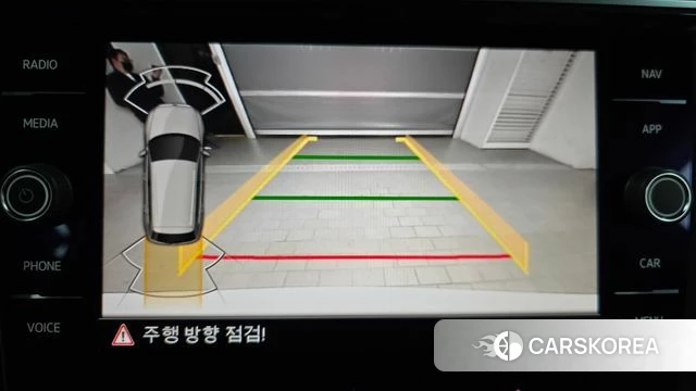 Volkswagen Tiguan second Generation 2023 Белый из Кореи, фото 5