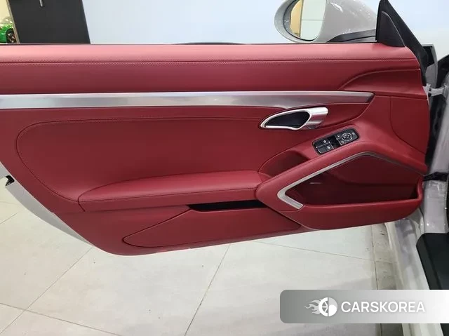 Porsche 718 Boxster 2023 Жемчужный цвет из Кореи, фото 5