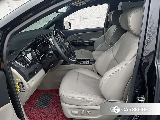 Kia The New Carnival 2019 Черный из Кореи, фото 5