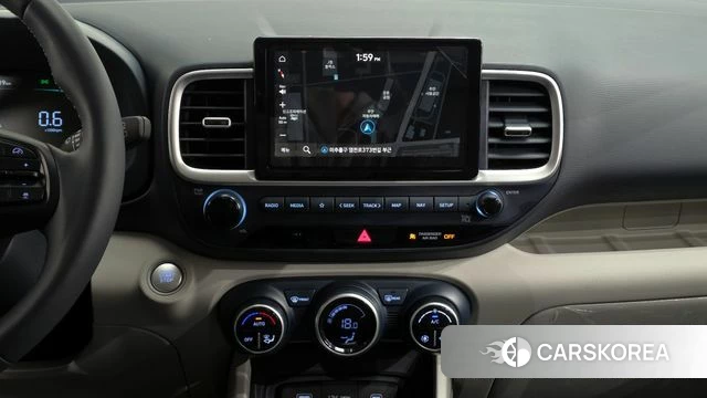 Hyundai Venue 2023 Белый из Кореи, фото 5