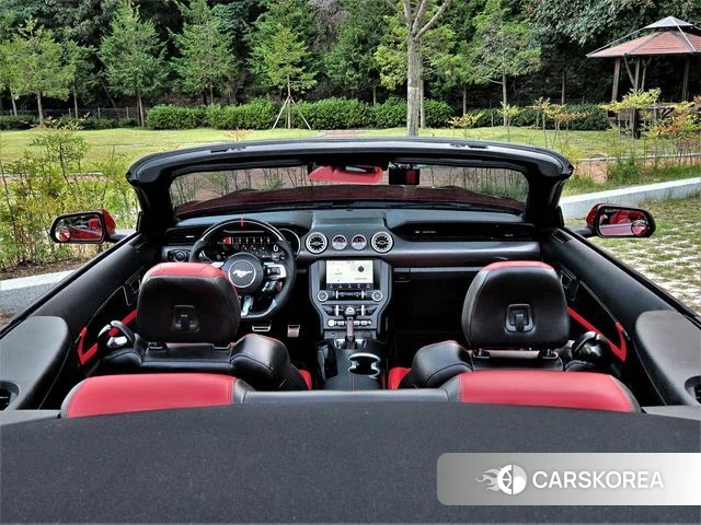 Ford Mustang 2023 Красный из Кореи, фото 5