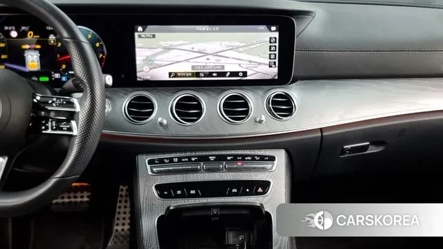 Mercedes-Benz E-Class W213 2022 Черный из Кореи, фото 5