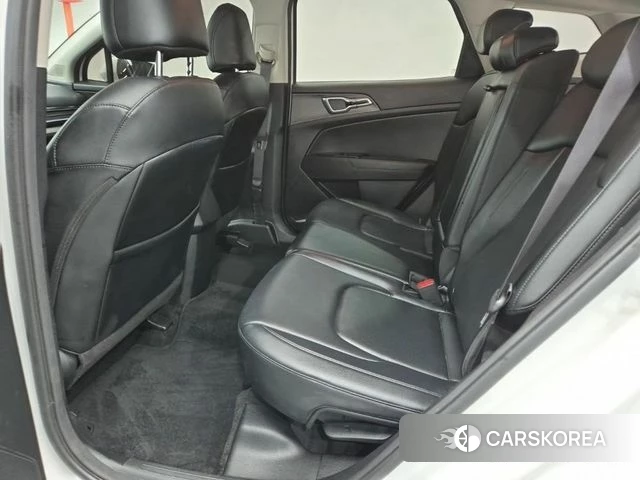 Kia Sportage 5th Generation 2022 Белый из Кореи, фото 5