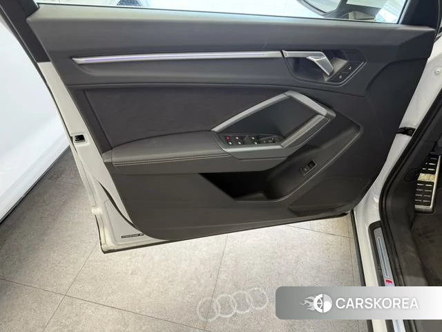 Audi Q3 2024 Белый из Китая, фото 5