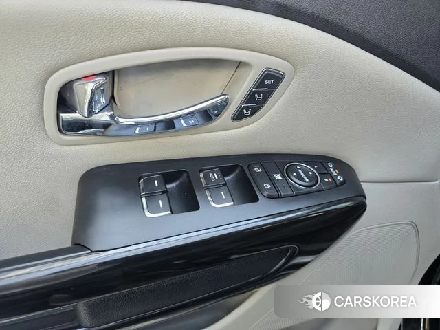 Kia The New Carnival 2018 Черный из Кореи, фото 5