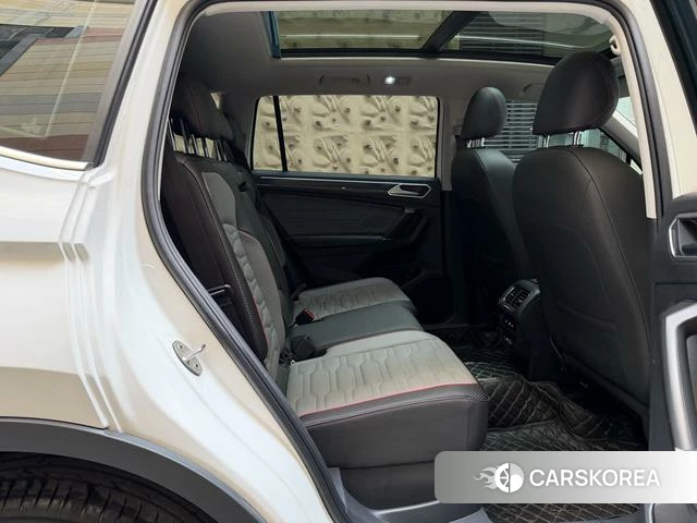 Volkswagen Tiguan L PHEV 2022 Белый из Китая, фото 5