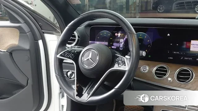 Mercedes-Benz E-Class W213 2020 Белый из Кореи, фото 5