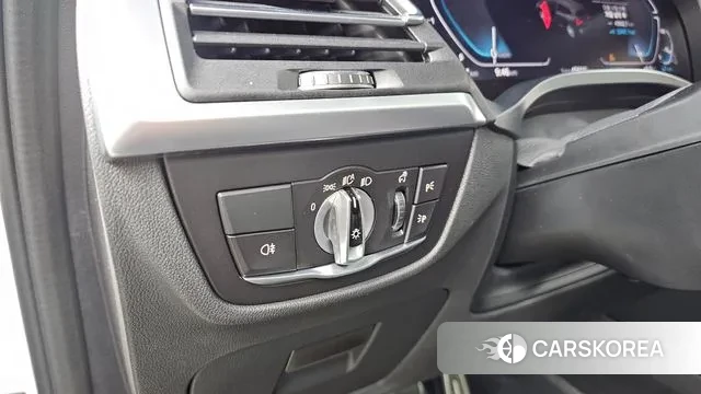 BMW X3 (G01) 2022 Белый из Кореи, фото 5