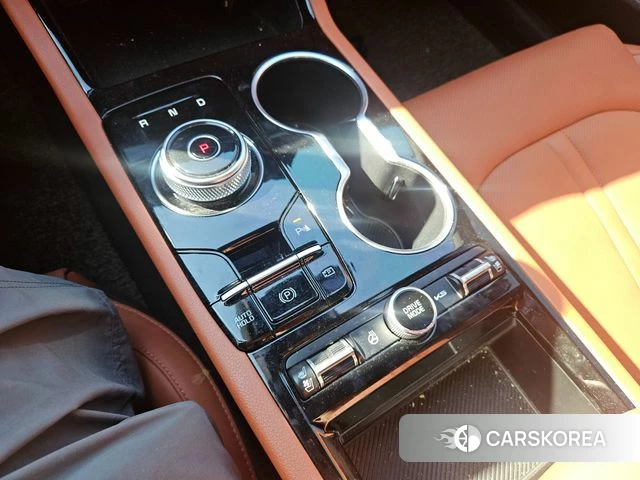 Kia The New K5 Hybrid 3rd generation 2025 Белый из Кореи, фото 5