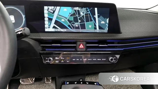 Kia EV6 2023 Жемчужный цвет из Кореи, фото 5