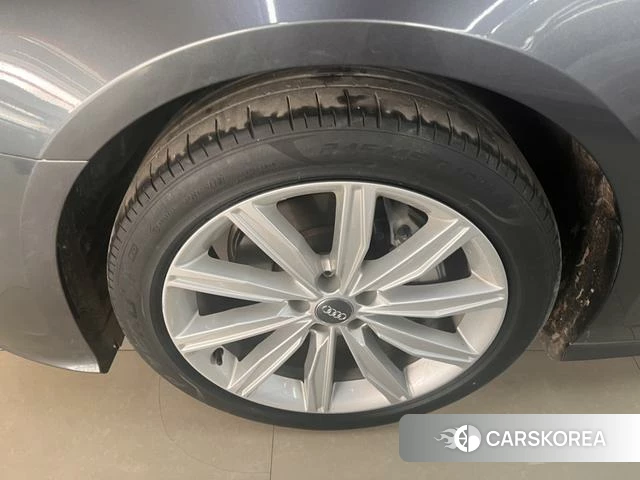 Audi A6L 2022 Темно-серый из Китая, фото 5