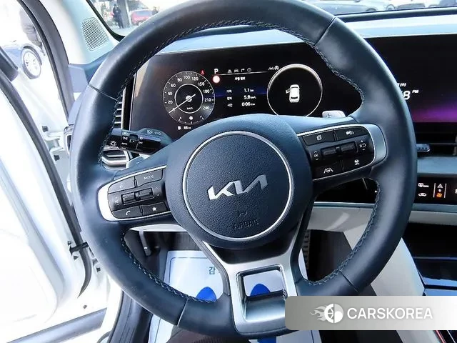 Kia Sportage 5th Generation 2023 Белый из Кореи, фото 5
