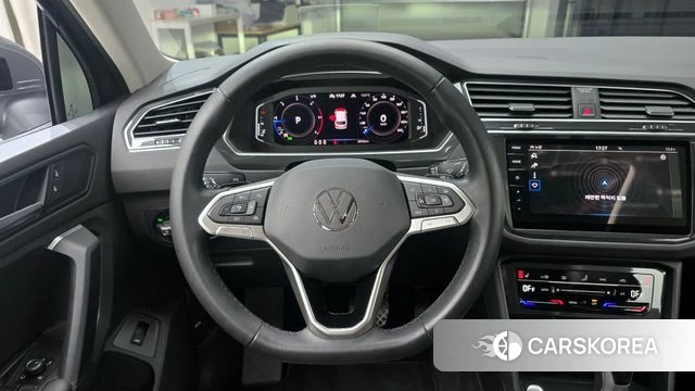Volkswagen Tiguan second Generation 2022 Серый из Кореи, фото 5