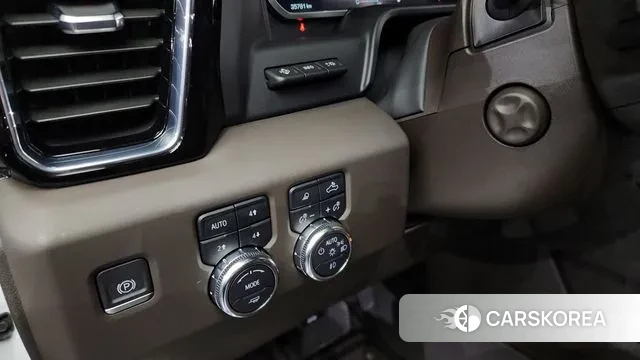GMC Sierra 2023 Белый из Кореи, фото 5