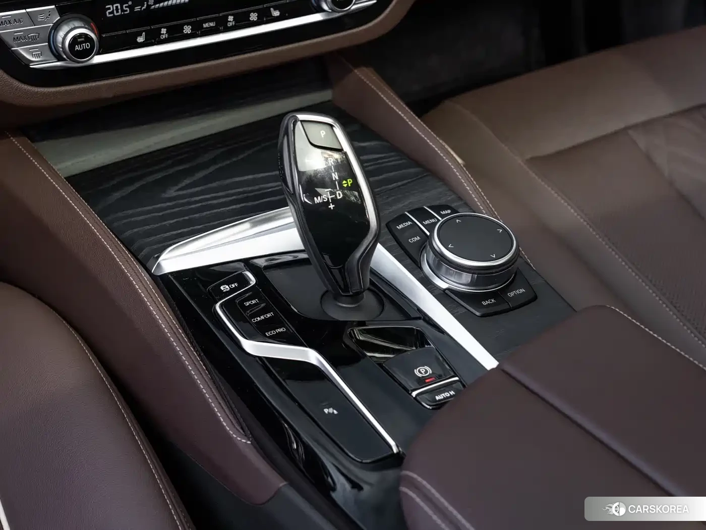 BMW 5 series 2023 Черный из Китая, фото 5