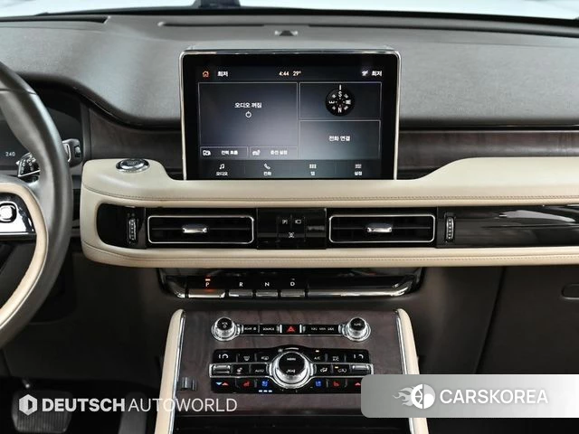 Lincoln Aviator 2nd generation 2020 Белый из Кореи, фото 5
