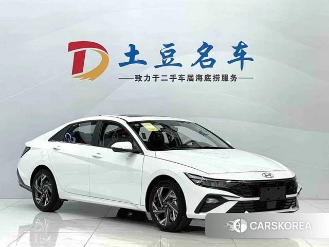 Hyundai Elantra 2026 Белый из Китая, фото 5