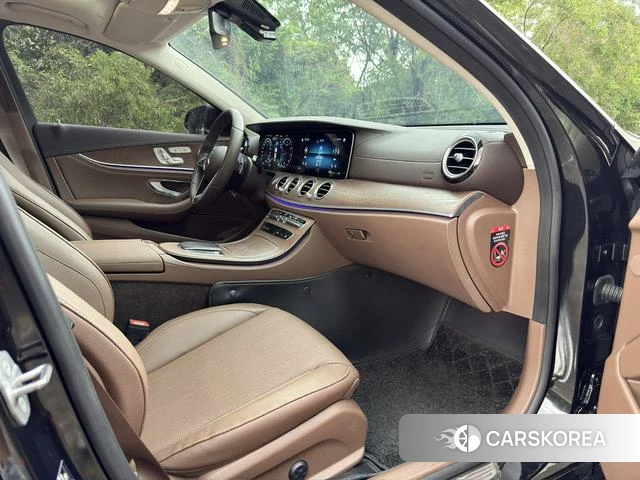 Mercedes-Benz E-class id 3939392 из Китая 5