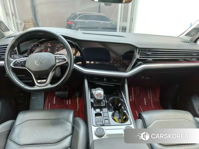 Volkswagen Touareg 2022 Черный из Китая, фото 5