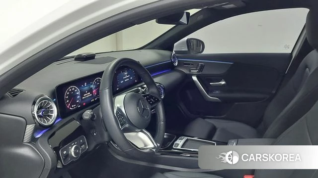 Mercedes-Benz A-Class W177 2024 Белый из Кореи, фото 5