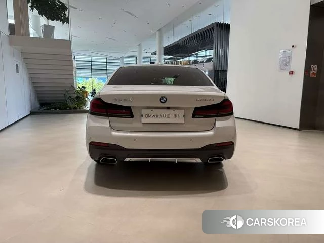 BMW 5 series 2022 Белый из Китая, фото 5