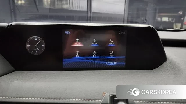 Lexus UX250h 2019 Белый из Кореи, фото 5