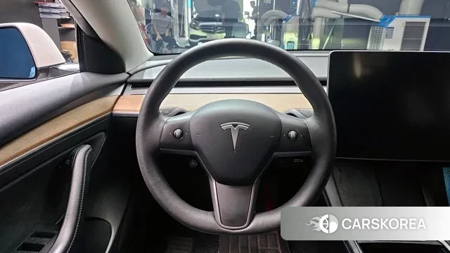 Tesla Model 3 2022 Серебристо-серый из Кореи, фото 5