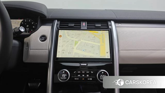 Land Rover Discovery 5 2024 Песочный из Кореи, фото 5