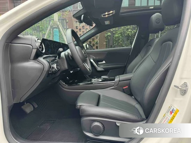 Mercedes-Benz Class A 2021 Белый из Китая, фото 5