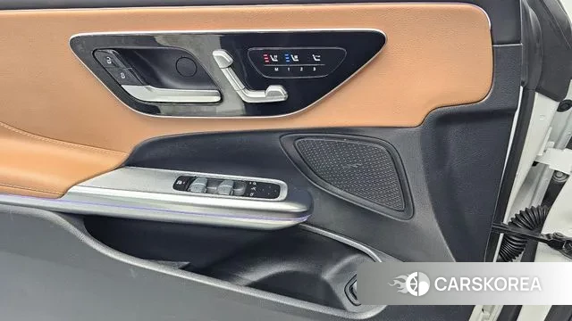 Mercedes-Benz CLE-Class C236 2024 Белый из Кореи, фото 5