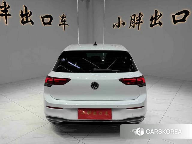 Volkswagen Golf 2024 Белый из Китая, фото 5
