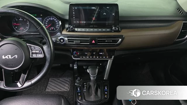 Kia Seltos 2021 Белый из Кореи, фото 5