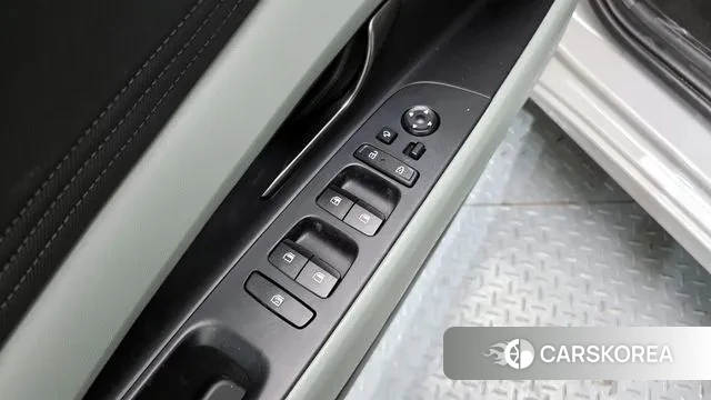 Hyundai The New Avante (CN7) 2023 Серый из Кореи, фото 5