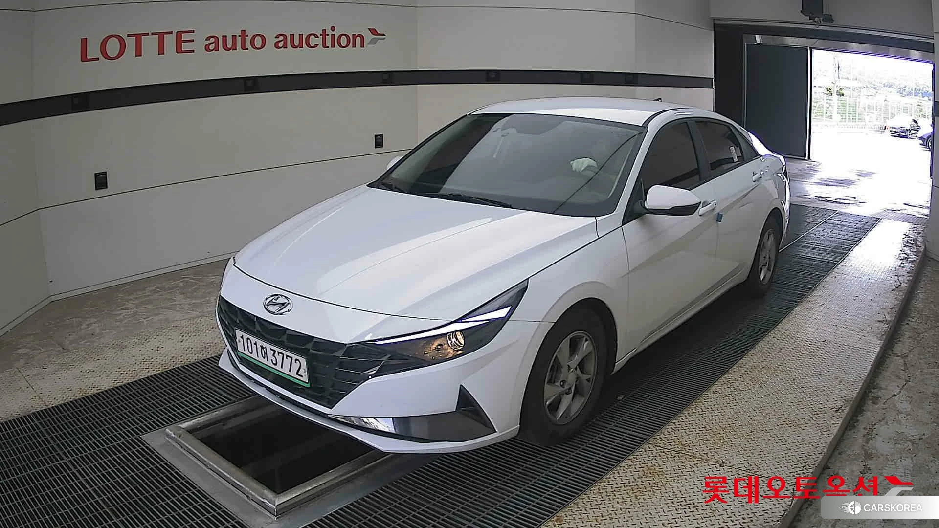 Hyundai Avante 2021 Белый из Кореи, фото 5