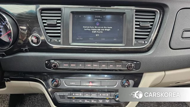 Kia The New Carnival 2018 Черный из Кореи, фото 5