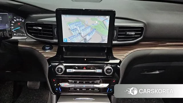 Ford Explorer 6th Generation 2022 Белый из Кореи, фото 5