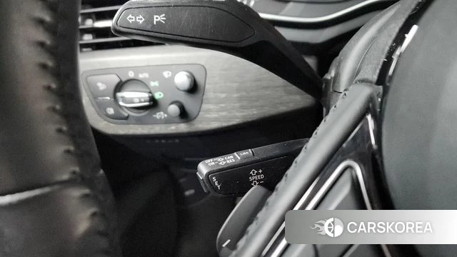 Audi A4 (B9) 2019 Серебряный из Кореи, фото 5