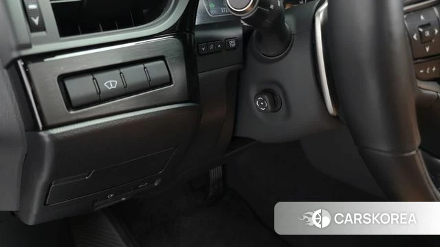 Lexus ES300h 7th generation 2024 Белый из Кореи, фото 5