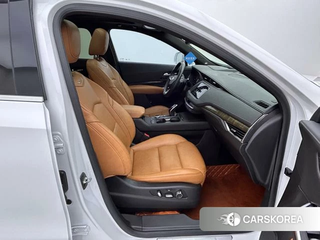Cadillac XT4 2021 Белый из Китая, фото 5