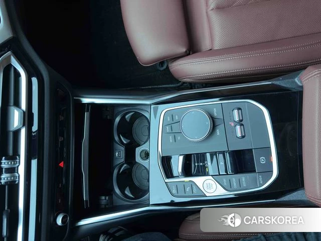 BMW 3 series 2023 Черный из Китая, фото 5