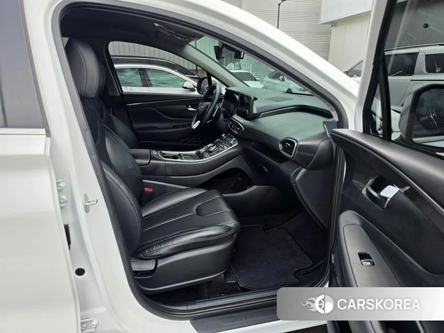 Hyundai The New Santa Fe 2023 Белый из Кореи, фото 5