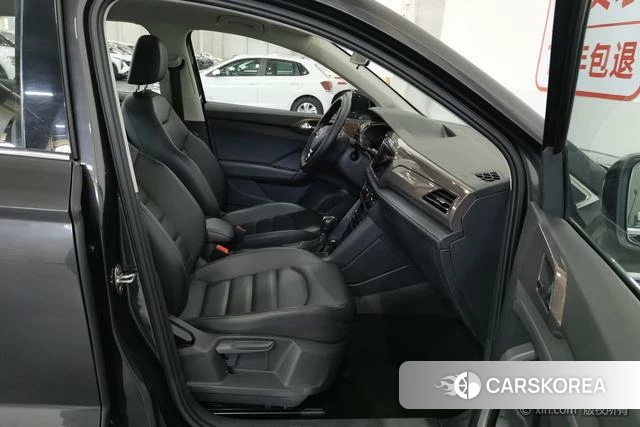 Volkswagen Tuyue 2021 Темно-серый из Китая, фото 5