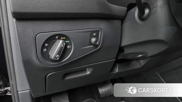 Volkswagen Tiguan Allspace 2023 Синий из Кореи, фото 5
