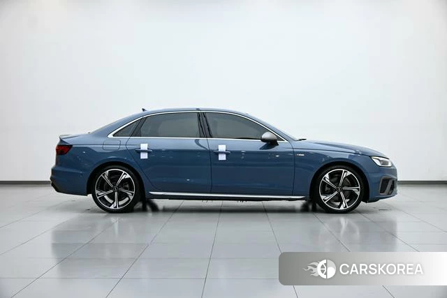 Audi A4L 2023 Темно-серый из Китая, фото 5