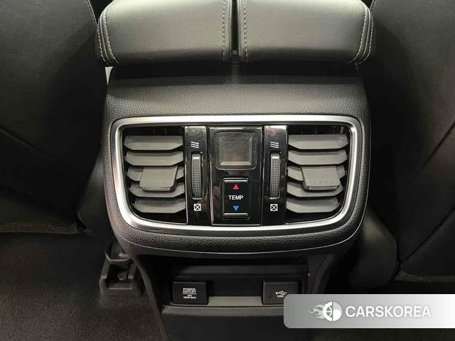 Honda Crown Road 2022 Белый из Китая, фото 5