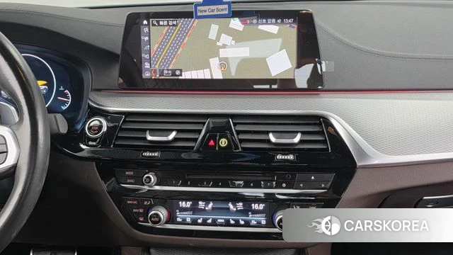 BMW 5 Series (G30) 2019 Белый из Кореи, фото 5