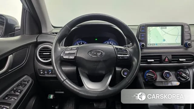 Hyundai Kona 2018 Светло-серебряный цвет из Кореи, фото 5