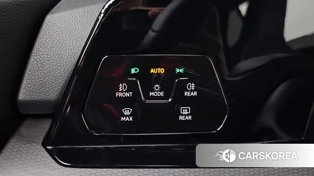 Volkswagen Golf 8th Generation 2023 Черный из Кореи, фото 5