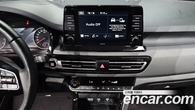 Kia Seltos 2022 Белый из Кореи, фото 5