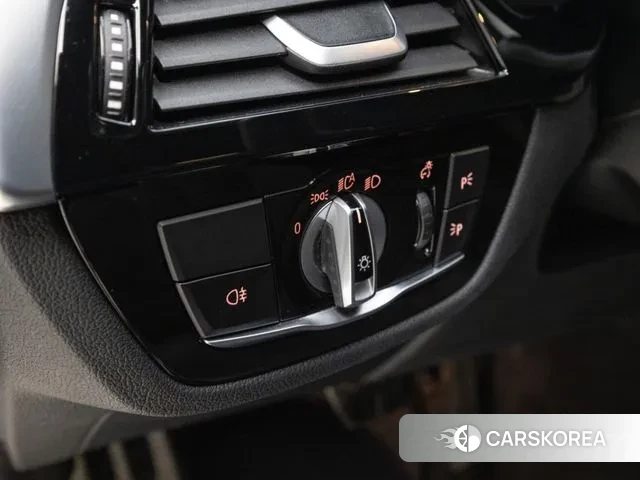 BMW 5 Series (G30) 2022 Черный из Кореи, фото 5